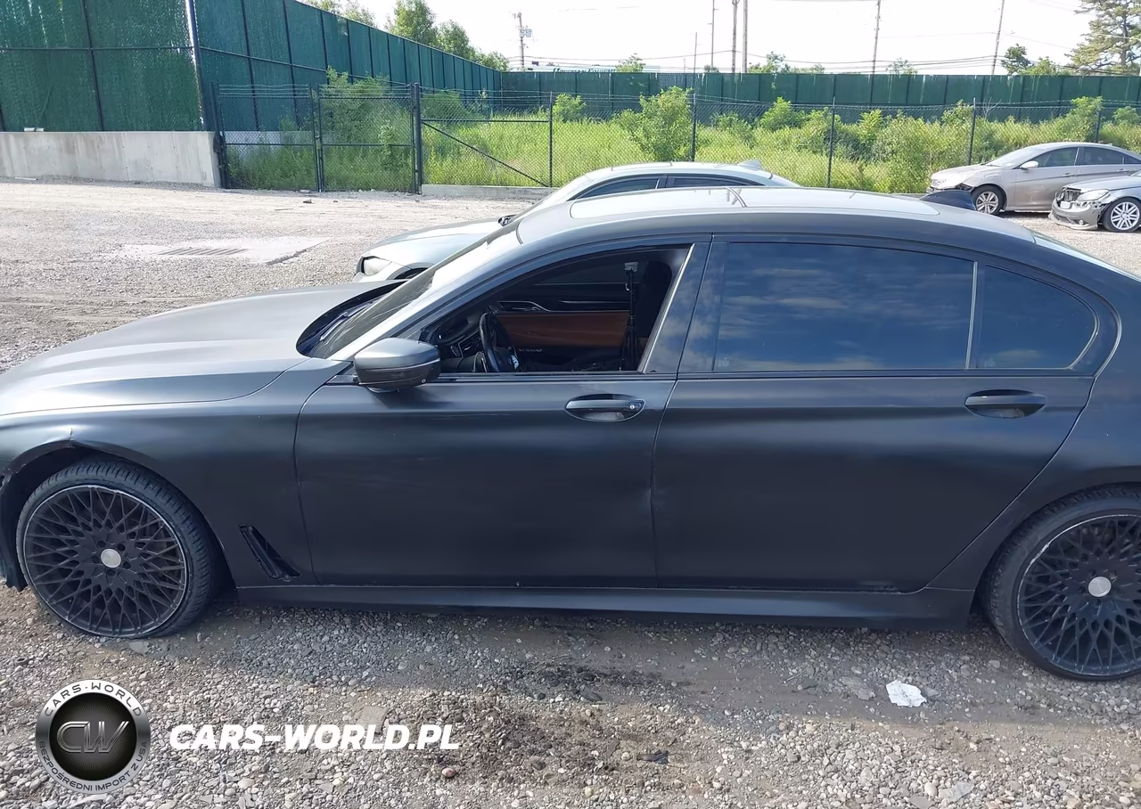 2017 BMW Alpina B7 xDrive VIN:WBA7F2C57HG421682 - 14
