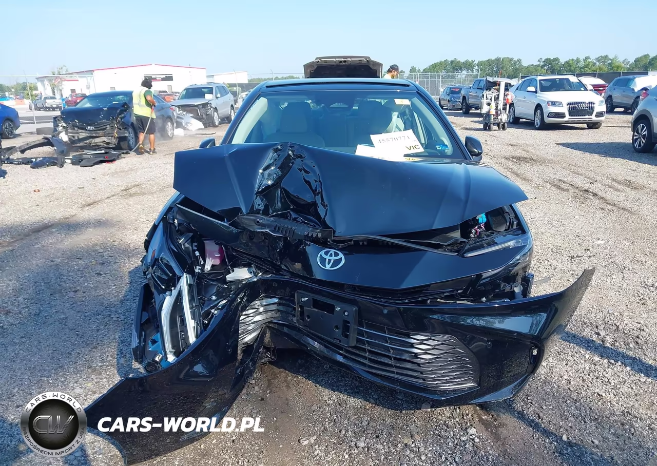 2026 Toyota Camry Xle VIN:4T1DAACKXTU721548 - 12