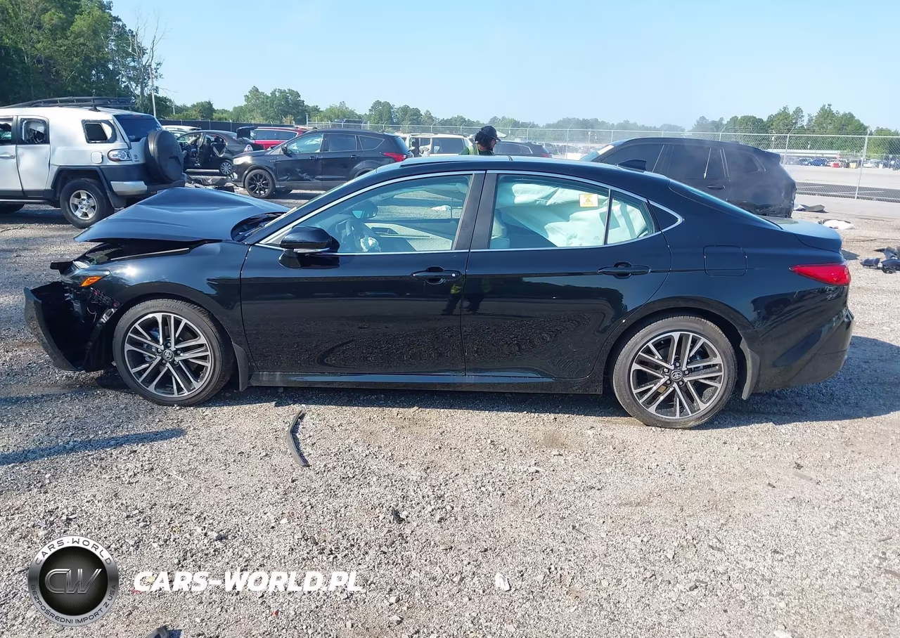 2026 Toyota Camry Xle VIN:4T1DAACKXTU721548 - 14