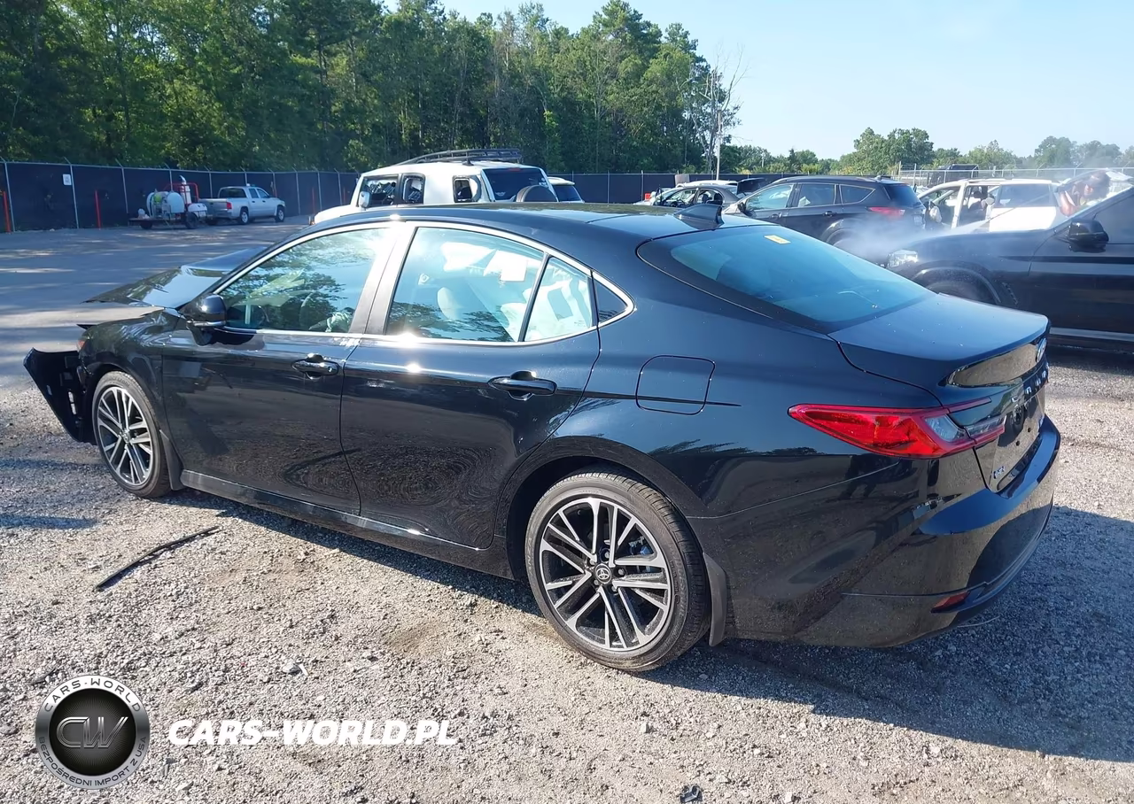 2026 Toyota Camry Xle VIN:4T1DAACKXTU721548 - 3