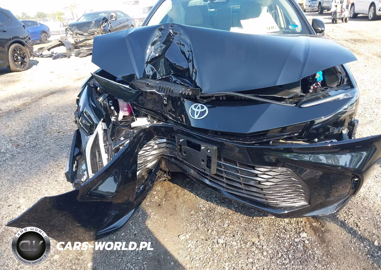 2026 Toyota Camry Xle VIN:4T1DAACKXTU721548 - 6