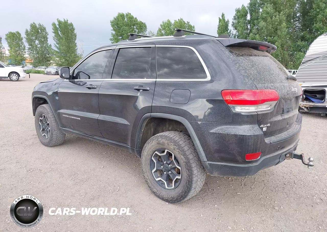 2016 Jeep Grand Cherokee Laredo VIN:1C4RJFAG4GC390211 - 3