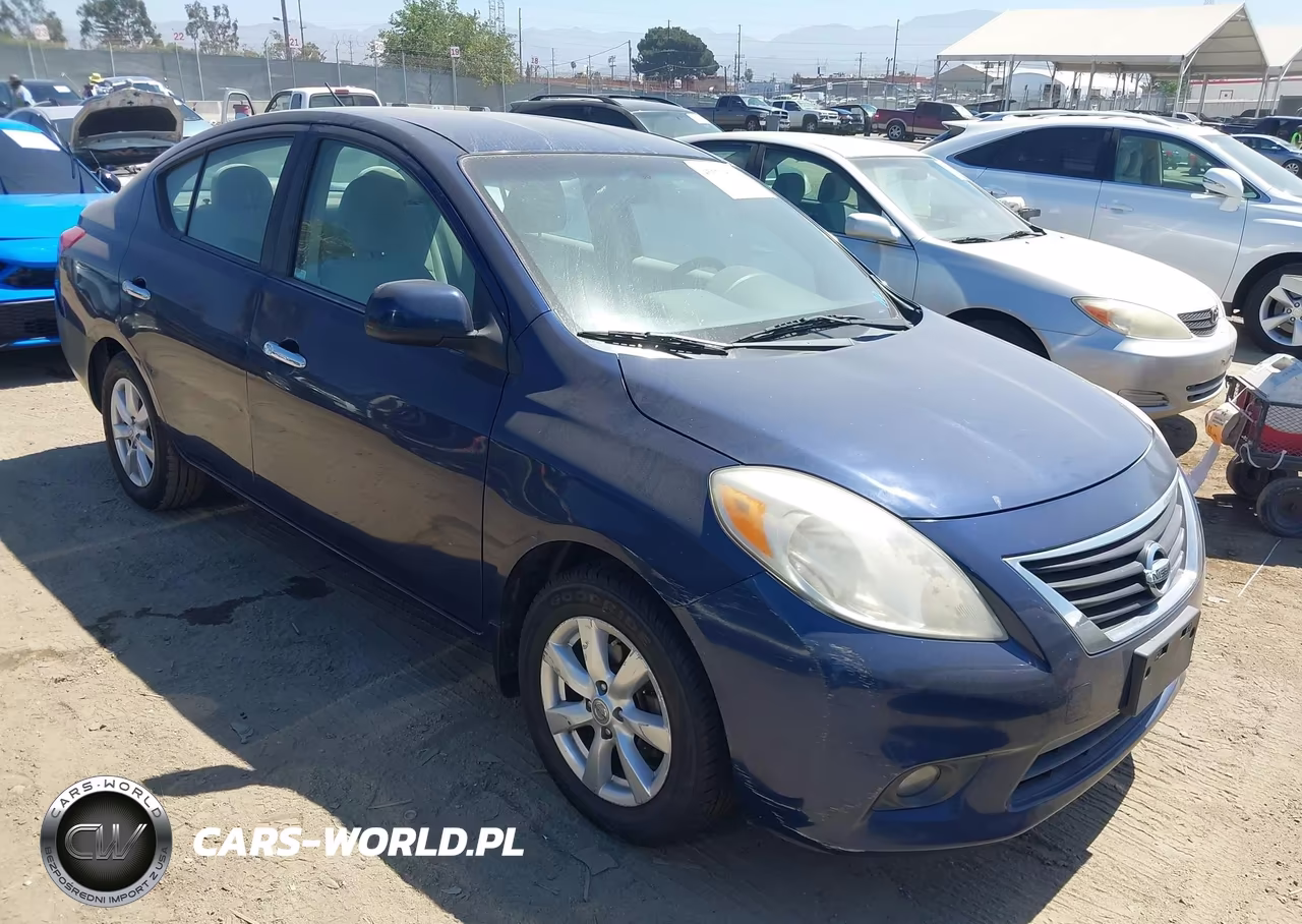 2012 Nissan Versa 1.6 Sl