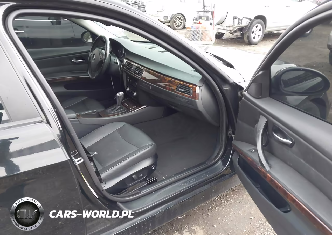 2008 BMW 328Xi VIN:WBAVC935X8K041645 - 5