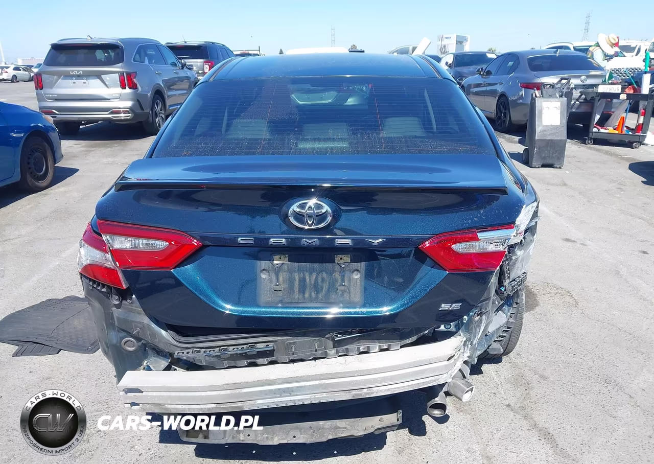 2018 Toyota Camry Se VIN:4T1B11HK7JU653139 - 16