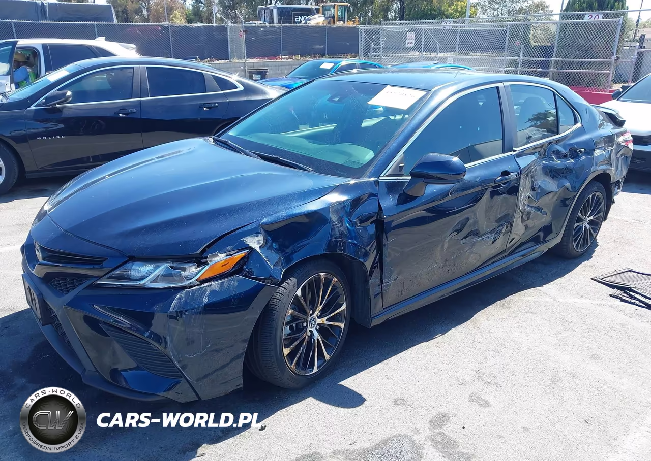 2018 Toyota Camry Se VIN:4T1B11HK7JU653139 - 2