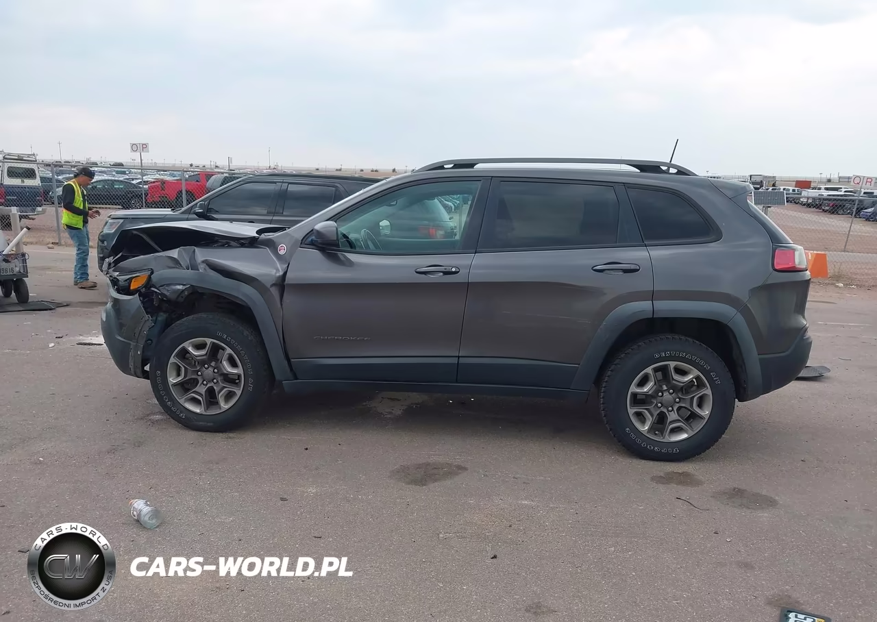 2019 Jeep Cherokee Trailhawk Elite 4X4 VIN:1C4PJMBX5KD328796 - 15