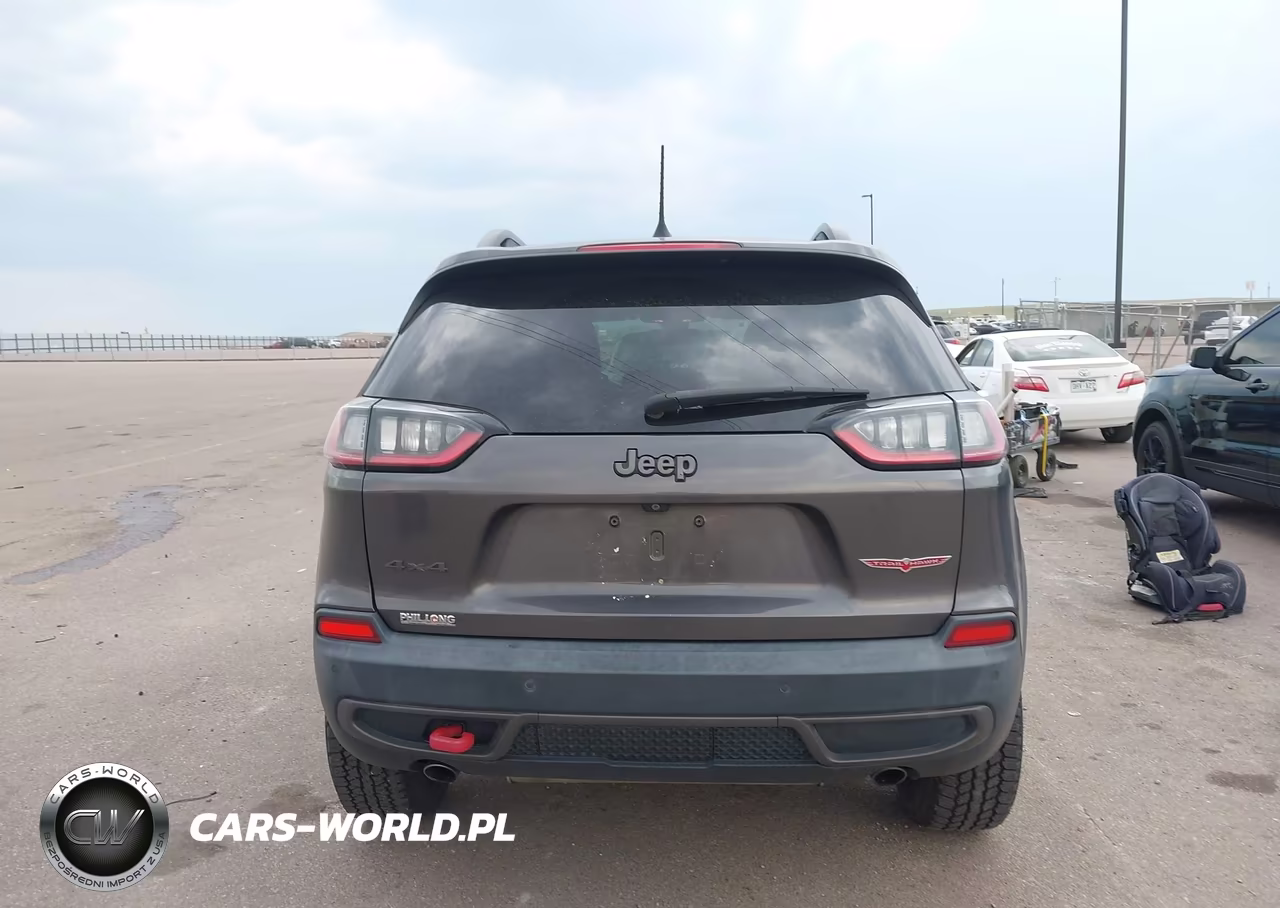 2019 Jeep Cherokee Trailhawk Elite 4X4 VIN:1C4PJMBX5KD328796 - 17