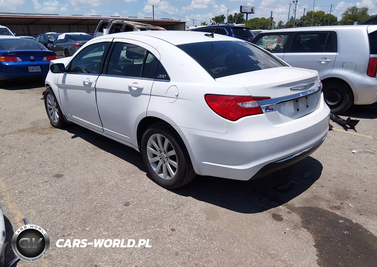 2012 Chrysler 200 Touring VIN:1C3CCBBB0CN197701 - 3