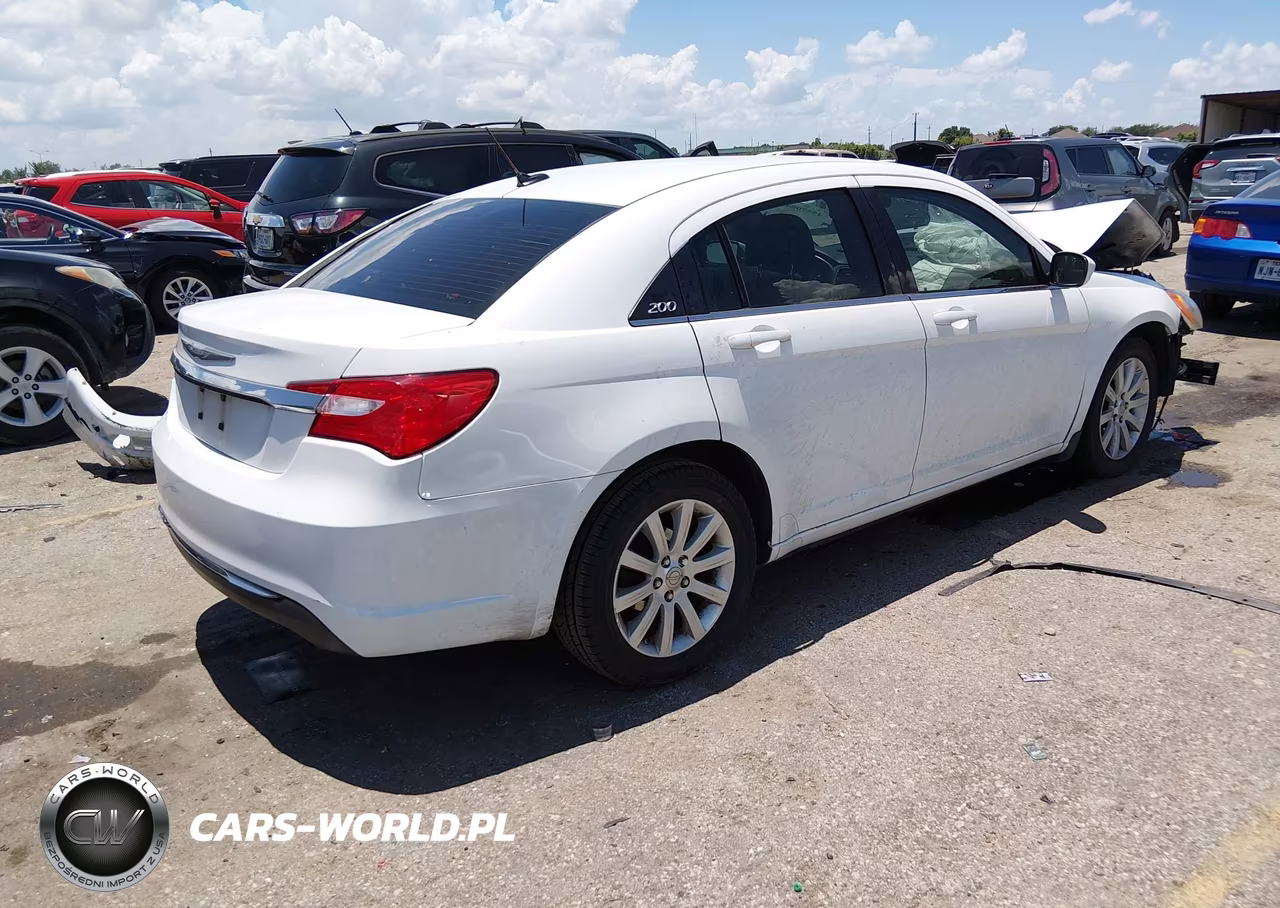 2012 Chrysler 200 Touring VIN:1C3CCBBB0CN197701 - 4
