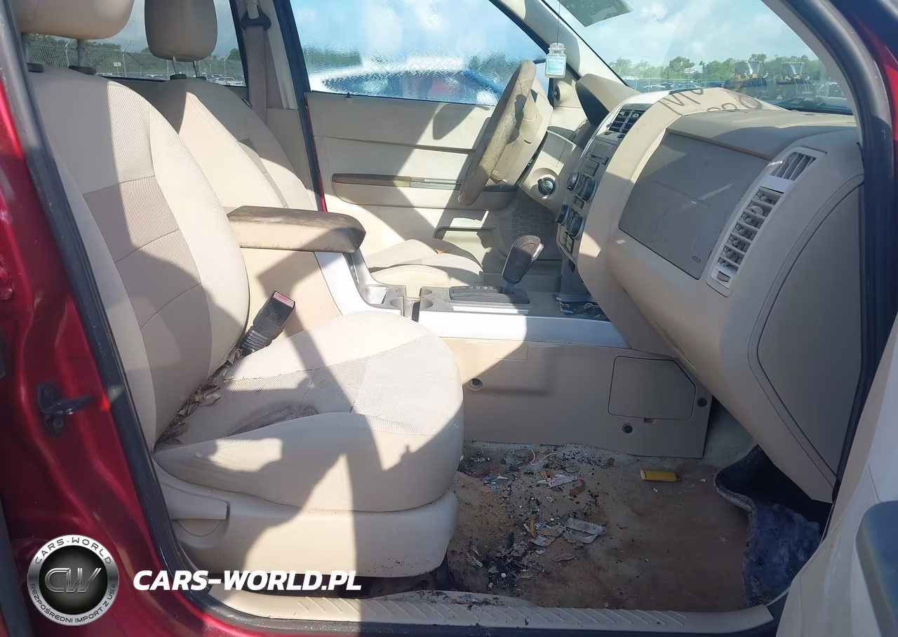 2008 Ford Escape Xlt VIN:1FMCU03Z18KD42080 - 5