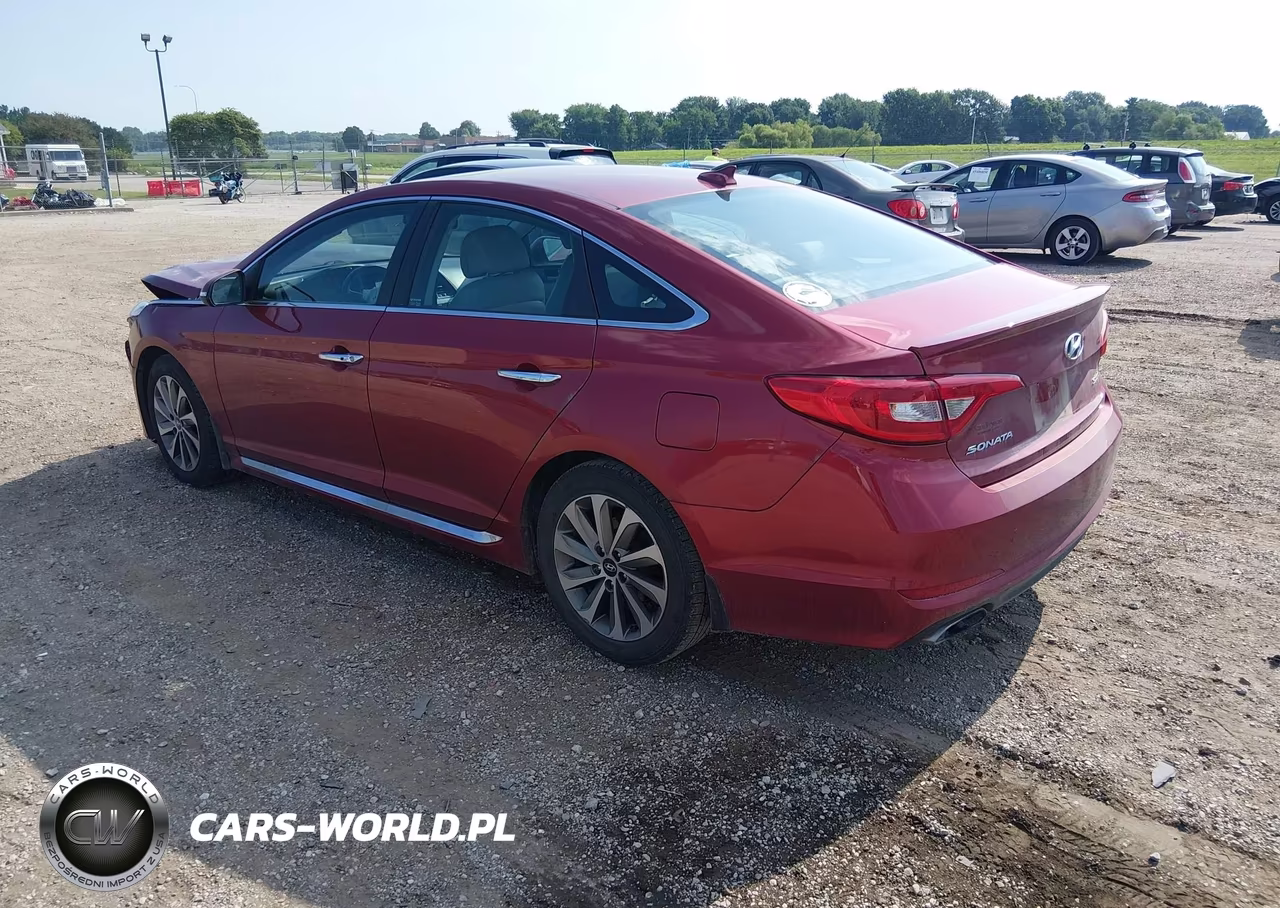 2016 Hyundai Sonata Sport VIN:5NPE34AF2GH302748 - 3