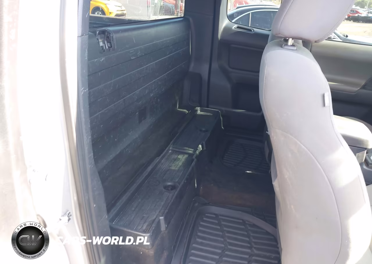 2017 Toyota Tacoma Sr VIN:5TFRX5GN0HX091078 - 8