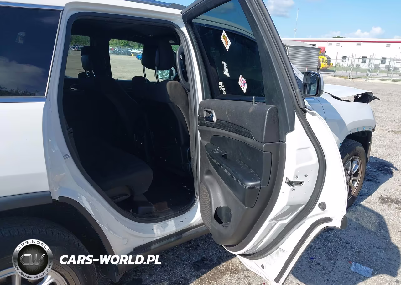 2019 Jeep Grand Cherokee Laredo E 4X4 VIN:1C4RJFAG6KC579774 - 8