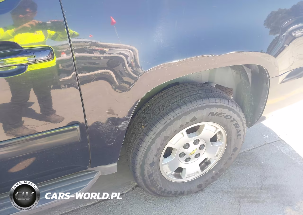 2013 Chevrolet Suburban 1500 Lt VIN:1GNSCJE0XDR128222 - 17