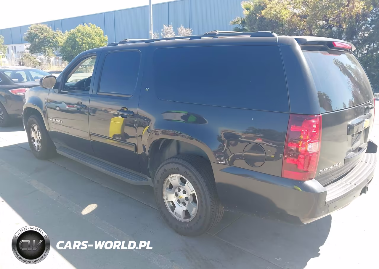 2013 Chevrolet Suburban 1500 Lt VIN:1GNSCJE0XDR128222 - 3