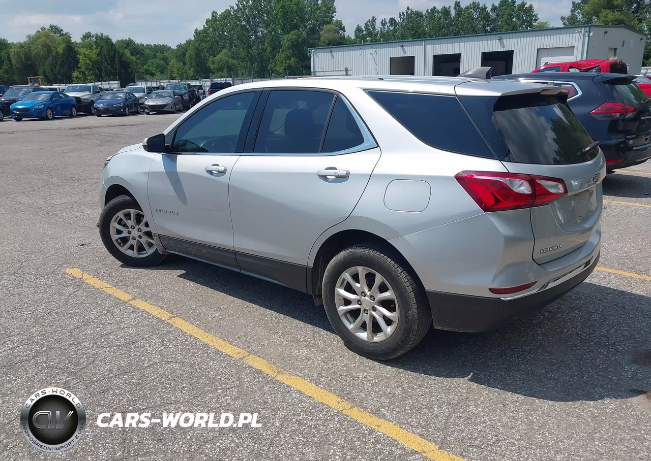 2018 Chevrolet Equinox Lt VIN:2GNAXSEV6J6111667 - 3