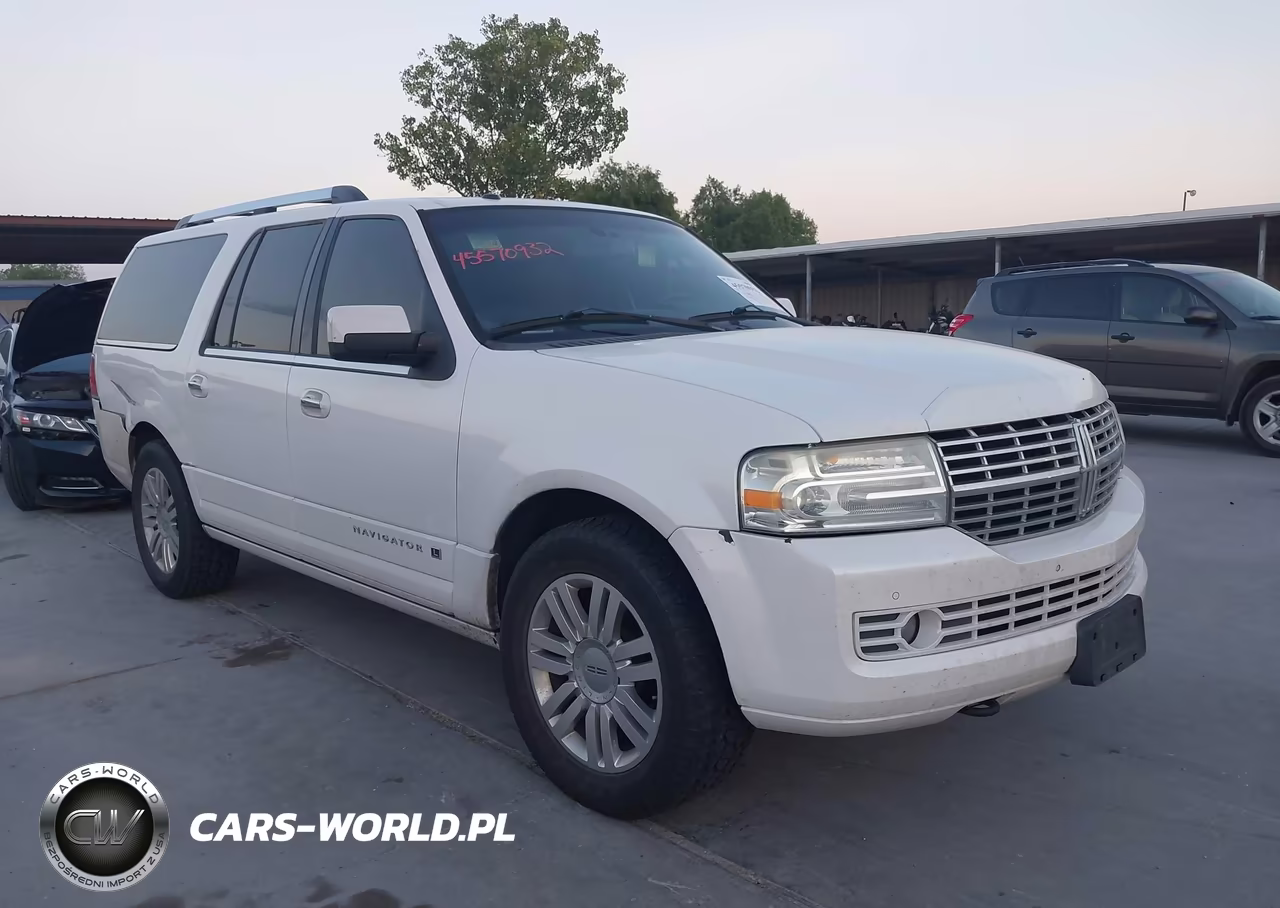 2011 Lincoln Navigator L