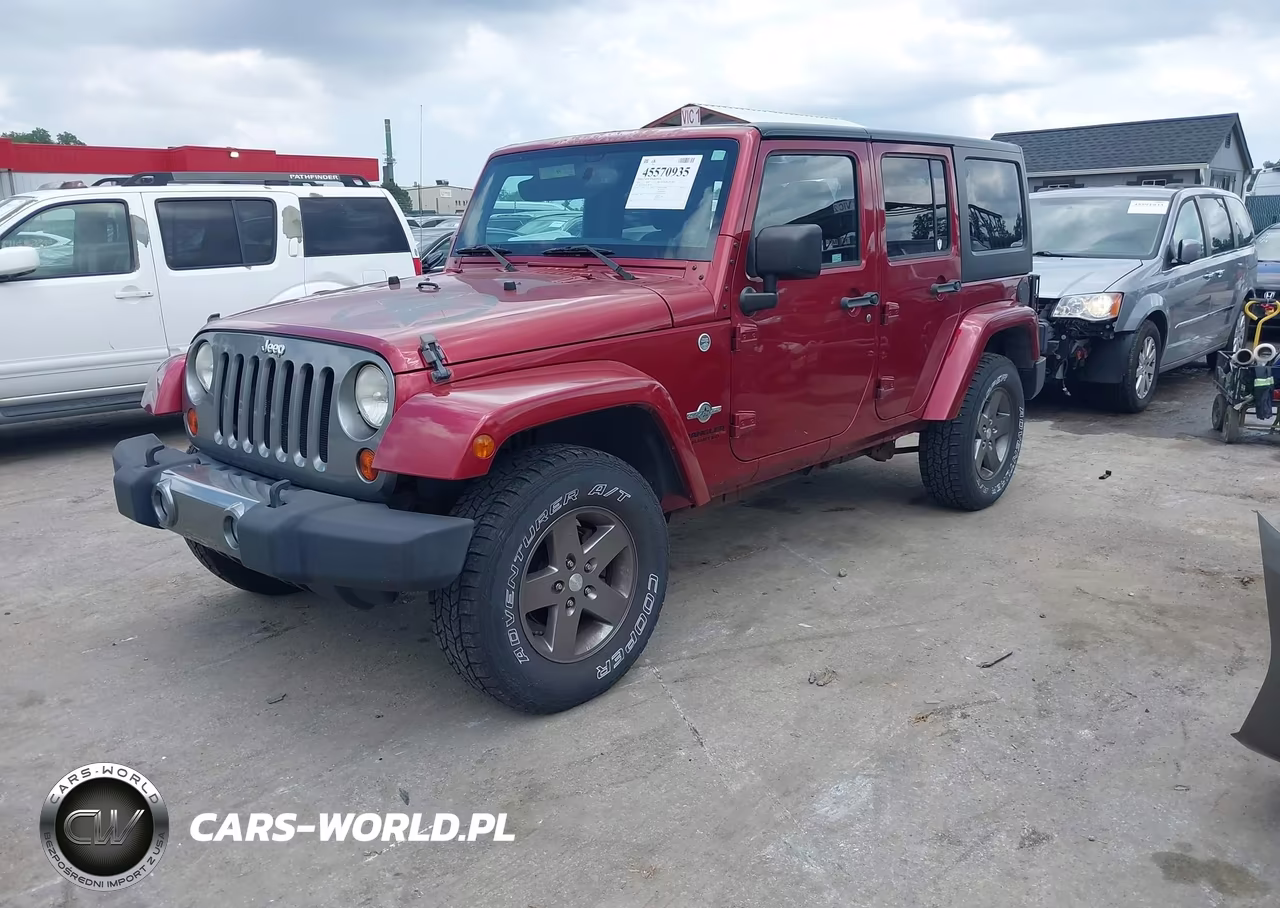 2013 Jeep Wrangler Unlimited Freedom Edition VIN:1C4BJWDGXDL588588 - 2