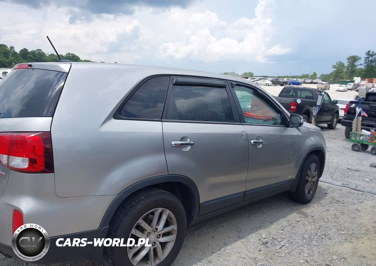 2014 Kia Sorento Lx VIN:5XYKTCA68EG544817 - 6