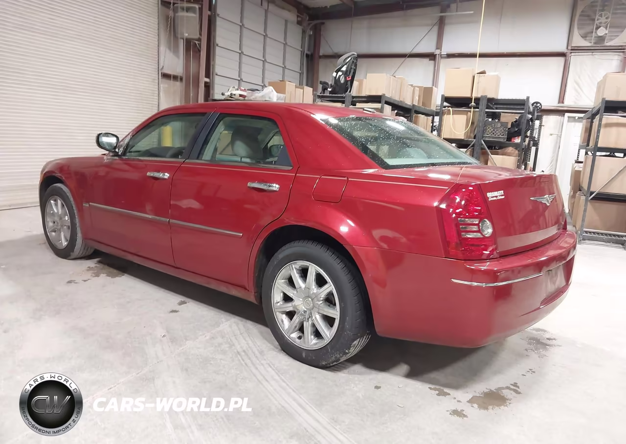 2010 Chrysler 300 Touring-Signature Series-Executive Series VIN:2C3CA5CV5AH330653 - 3