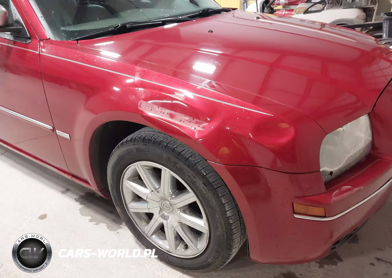 2010 Chrysler 300 Touring-Signature Series-Executive Series VIN:2C3CA5CV5AH330653 - 6