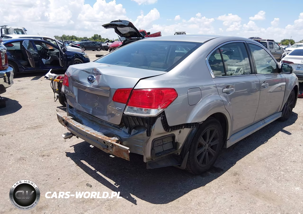2010 Subaru Legacy 2.5I Premium VIN:4S3BMBG67A3245445 - 4