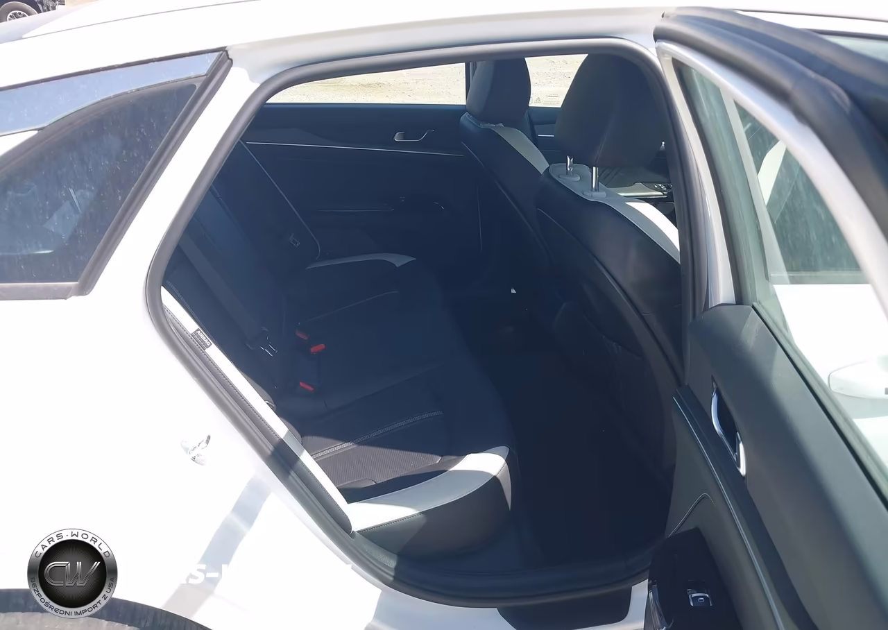 2025 Kia K5 Gt-Line VIN:KNAG64J73S5296747 - 8