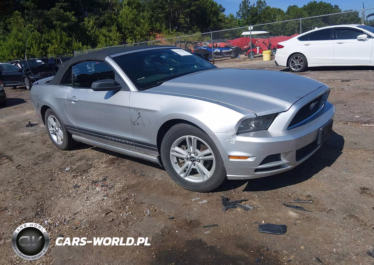 2013 Ford Mustang V6