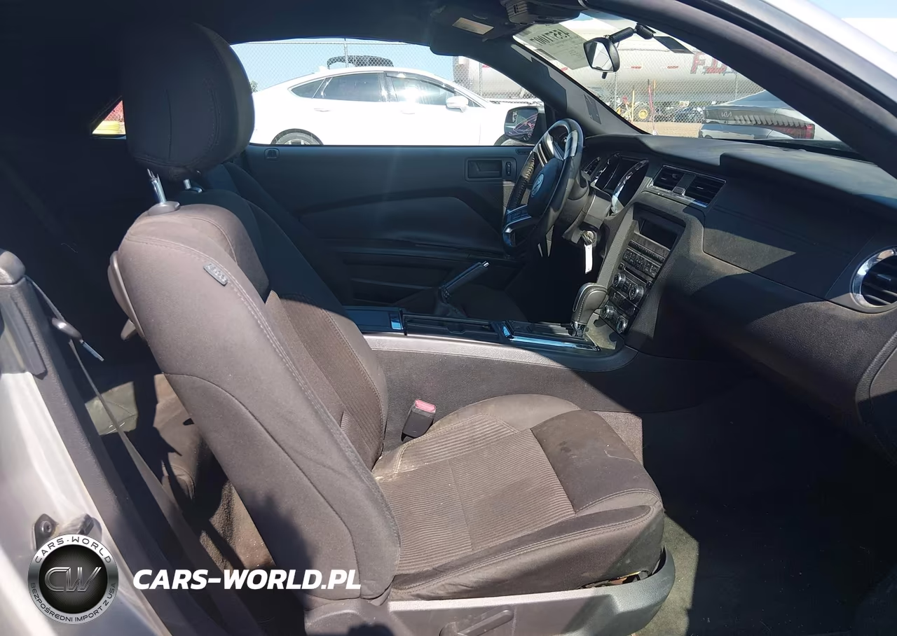 2013 Ford Mustang V6 VIN:1ZVBP8EM3D5219619 - 5
