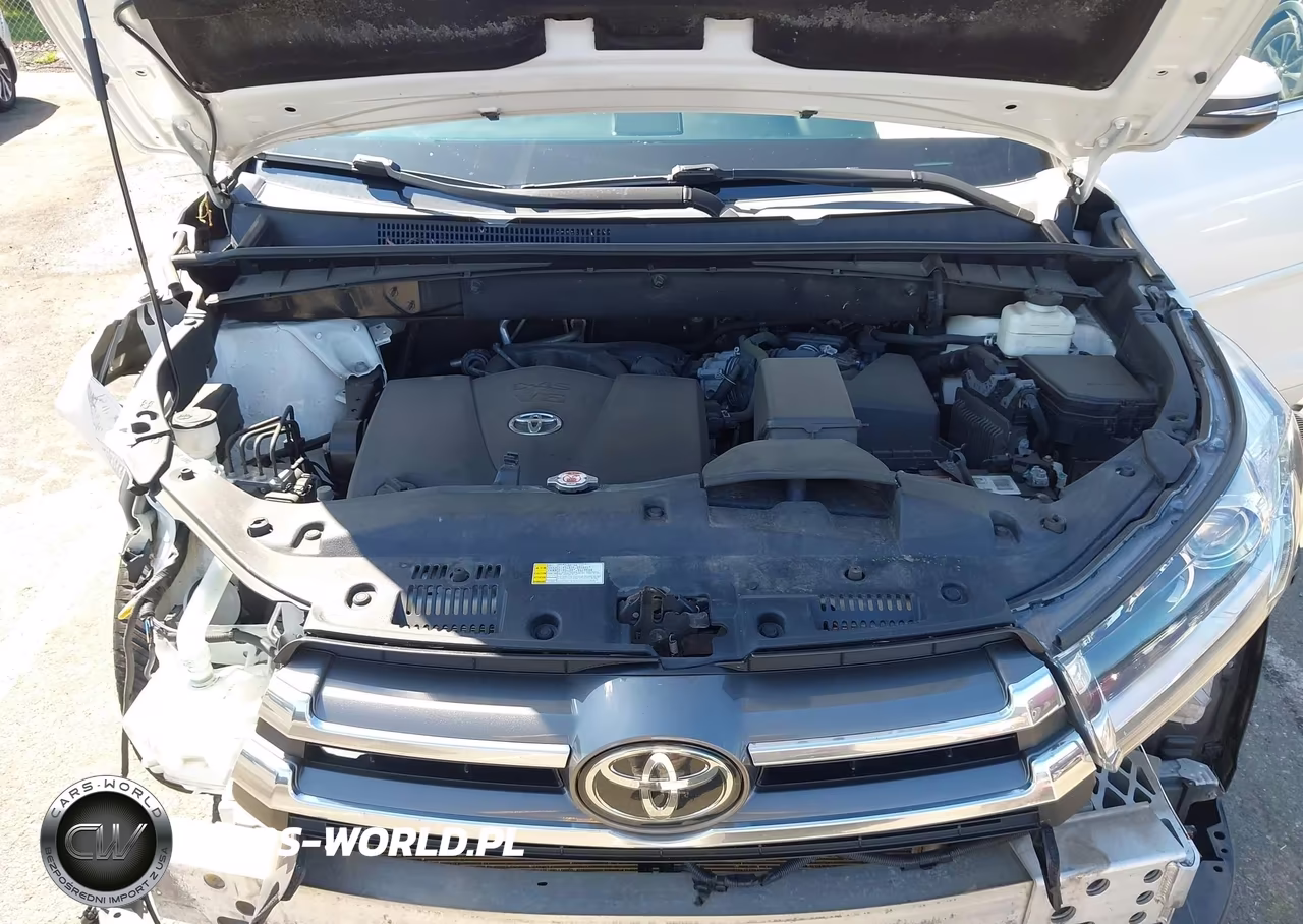 2019 Toyota Highlander Limited VIN:5TDDZRFH5KS720516 - 10
