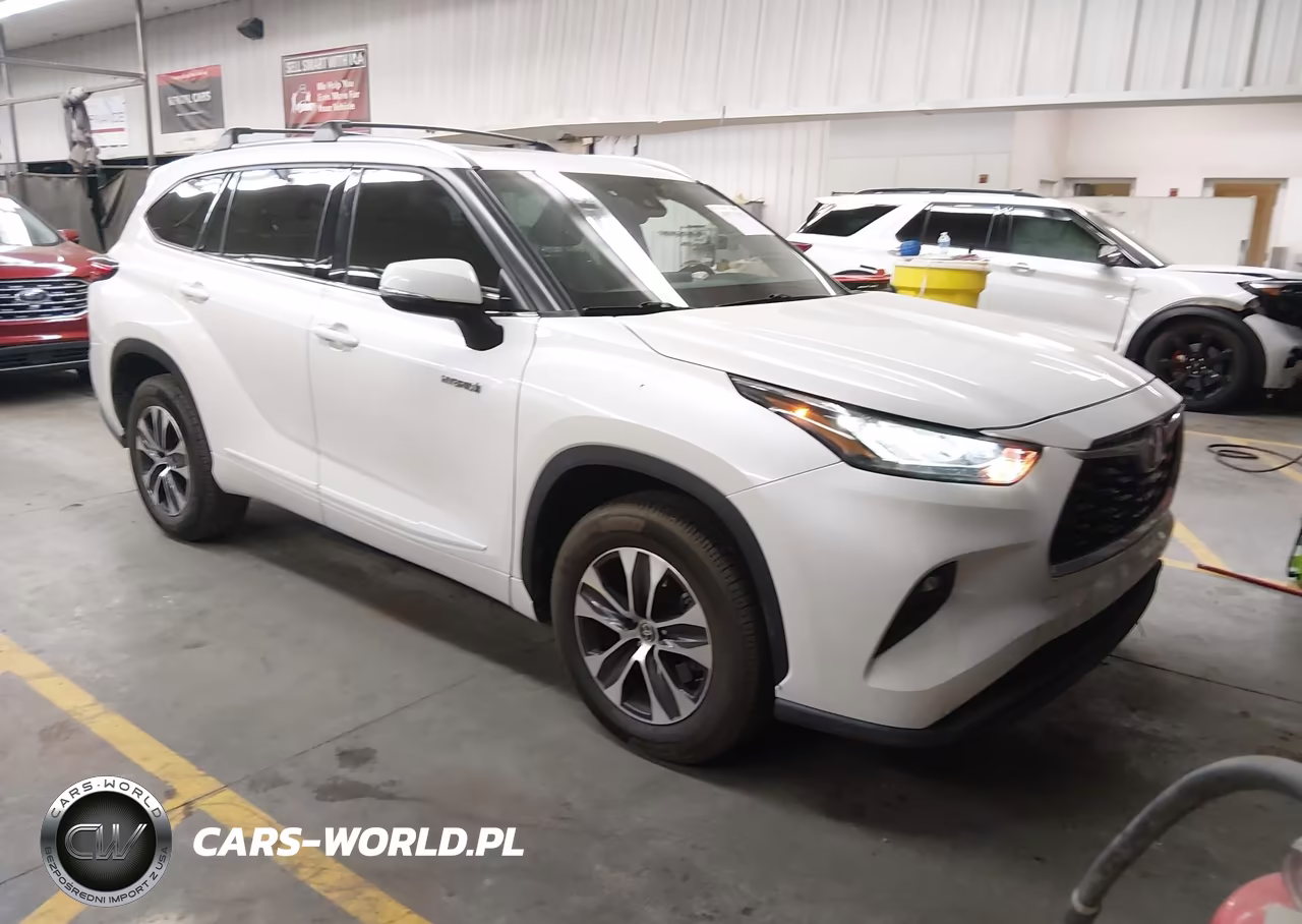 2020 Toyota Highlander Hybrid Xle