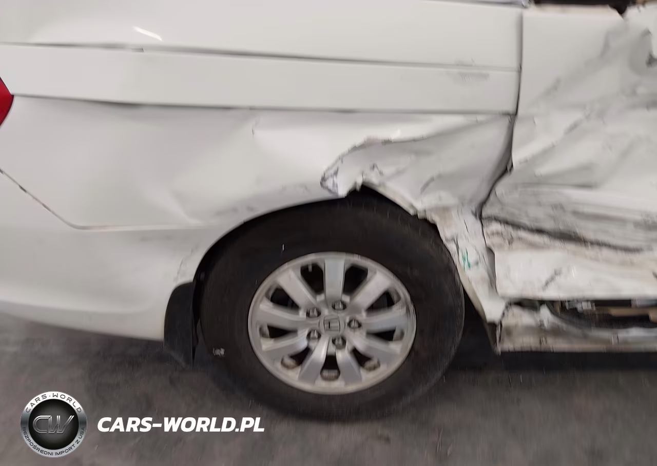 2010 Honda Odyssey Ex-L VIN:5FNRL3H63AB103537 - 17