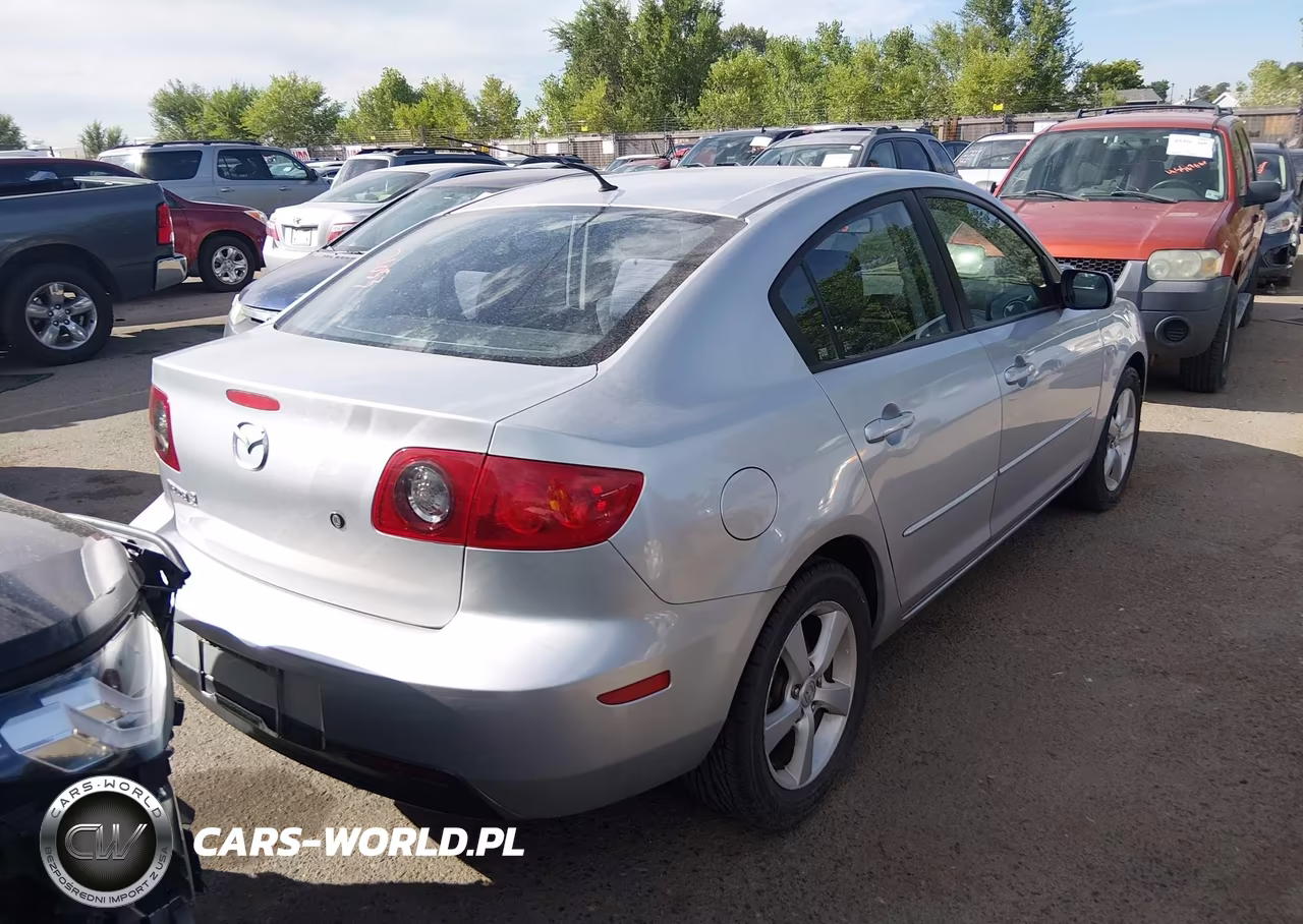 2005 Mazda Mazda3 I VIN:JM1BK12F051254965 - 4