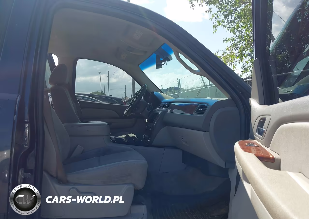 2007 Chevrolet Tahoe Lt VIN:1GNFK13017J338055 - 5