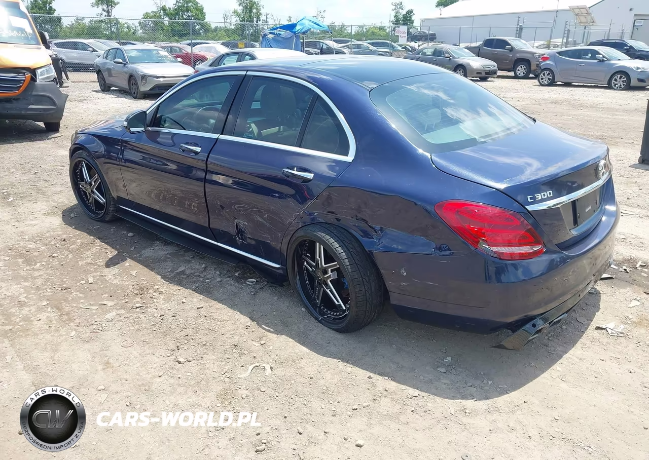 2015 Mercedes-Benz C 300 4Matic VIN:55SWF4KBXFU008694 - 3