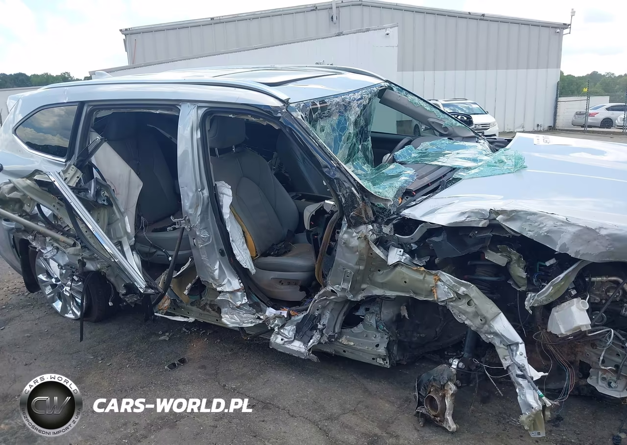 2020 Toyota Highlander Limited VIN:5TDYZRAH4LS024319 - 12