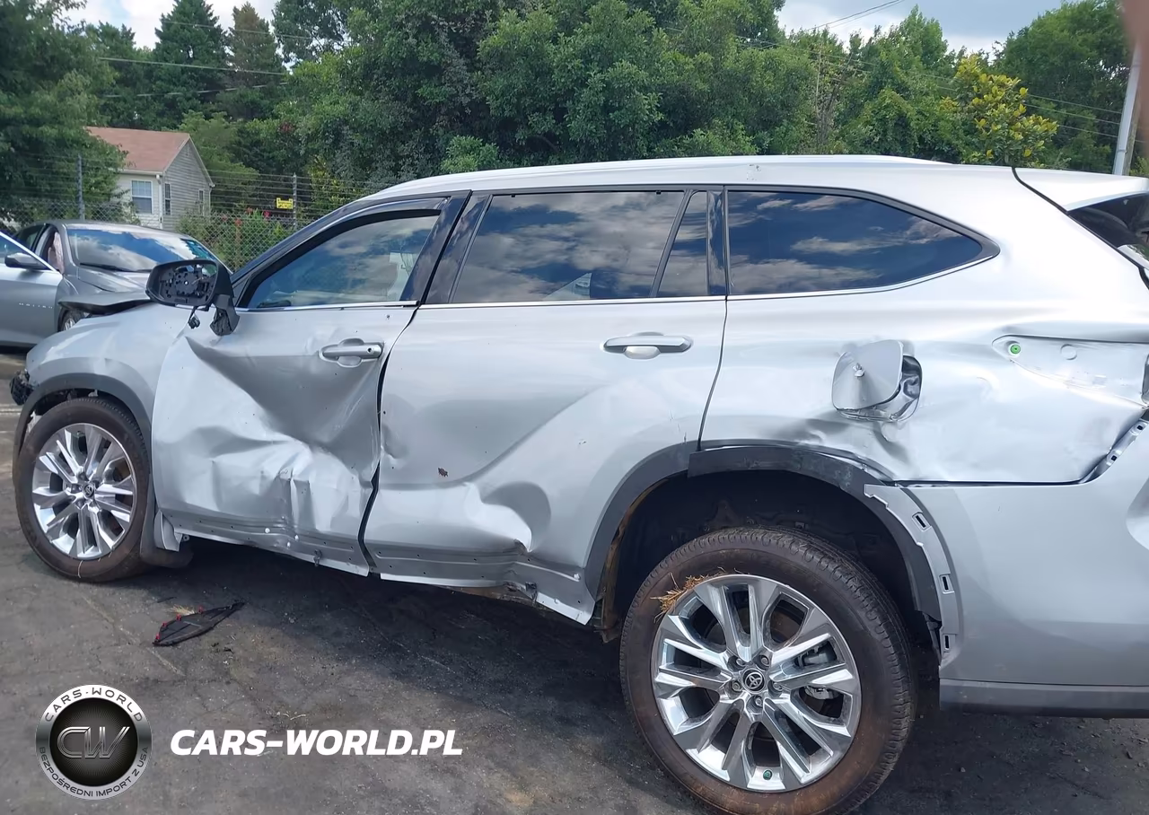 2020 Toyota Highlander Limited VIN:5TDYZRAH4LS024319 - 13
