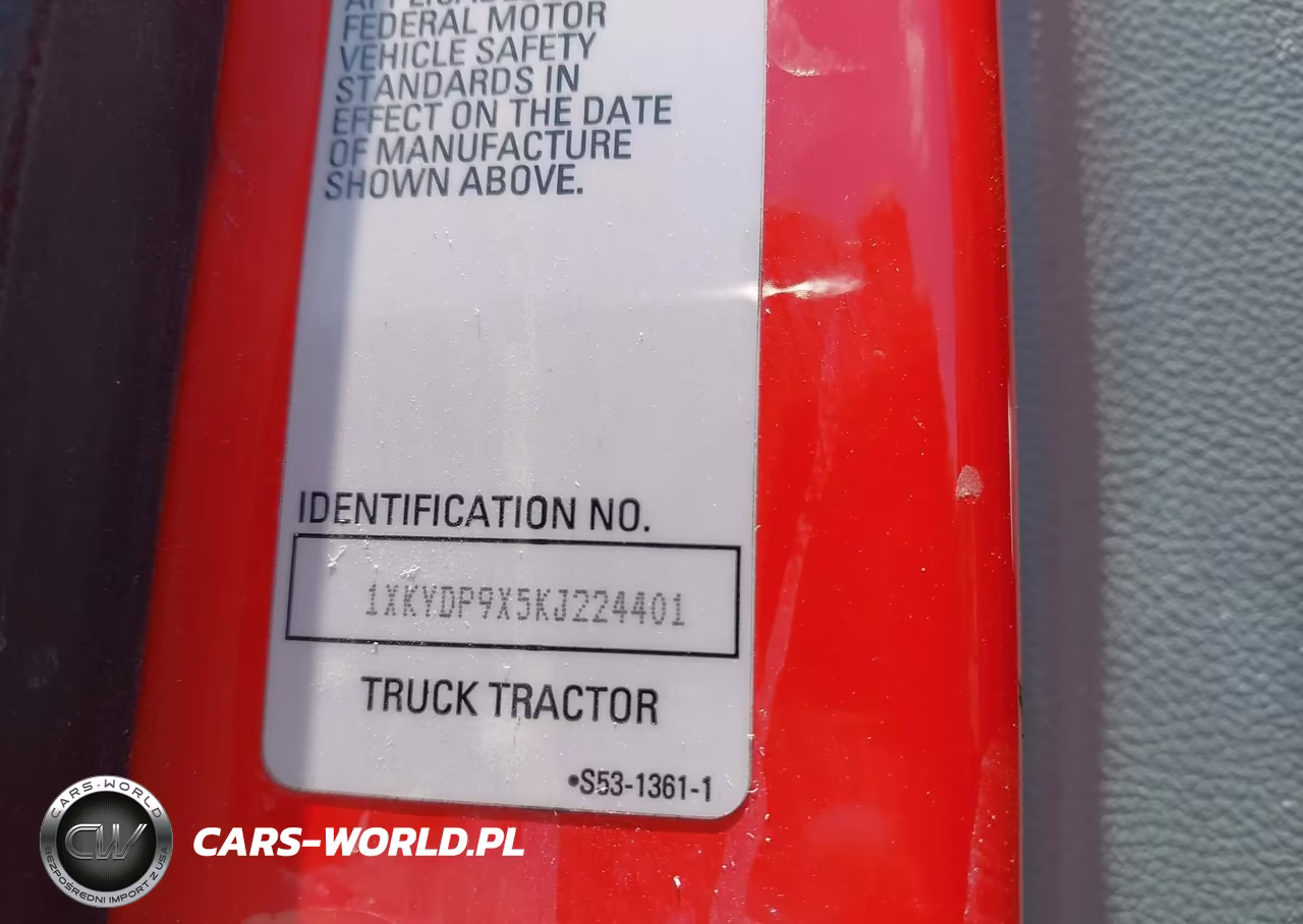 2019 Kenworth T680 VIN:1XKYDP9X5KJ224401 - 8