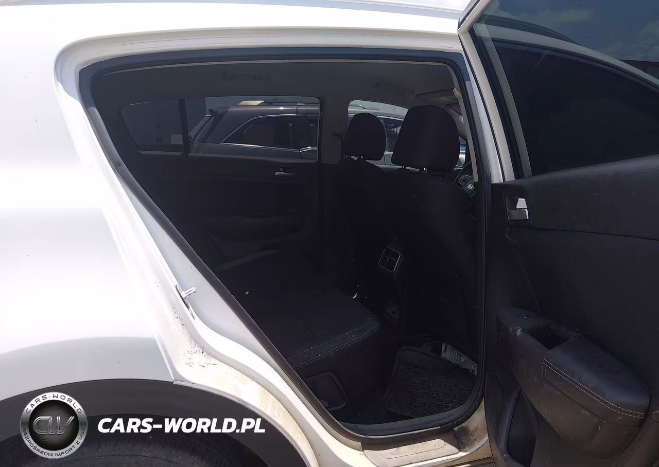 2018 Kia Sportage Lx VIN:KNDPM3AC7J7490328 - 8
