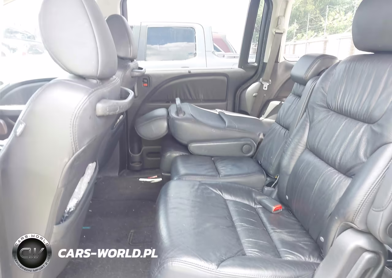 2010 Honda Odyssey Touring VIN:5FNRL3H92AB053224 - 8