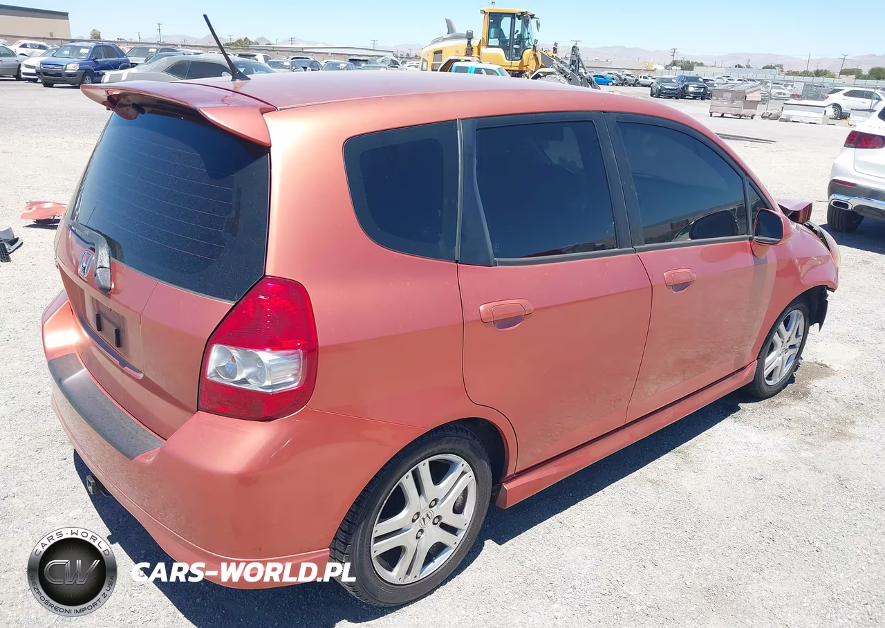 2007 Honda Fit Sport VIN:JHMGD37627S053021 - 4