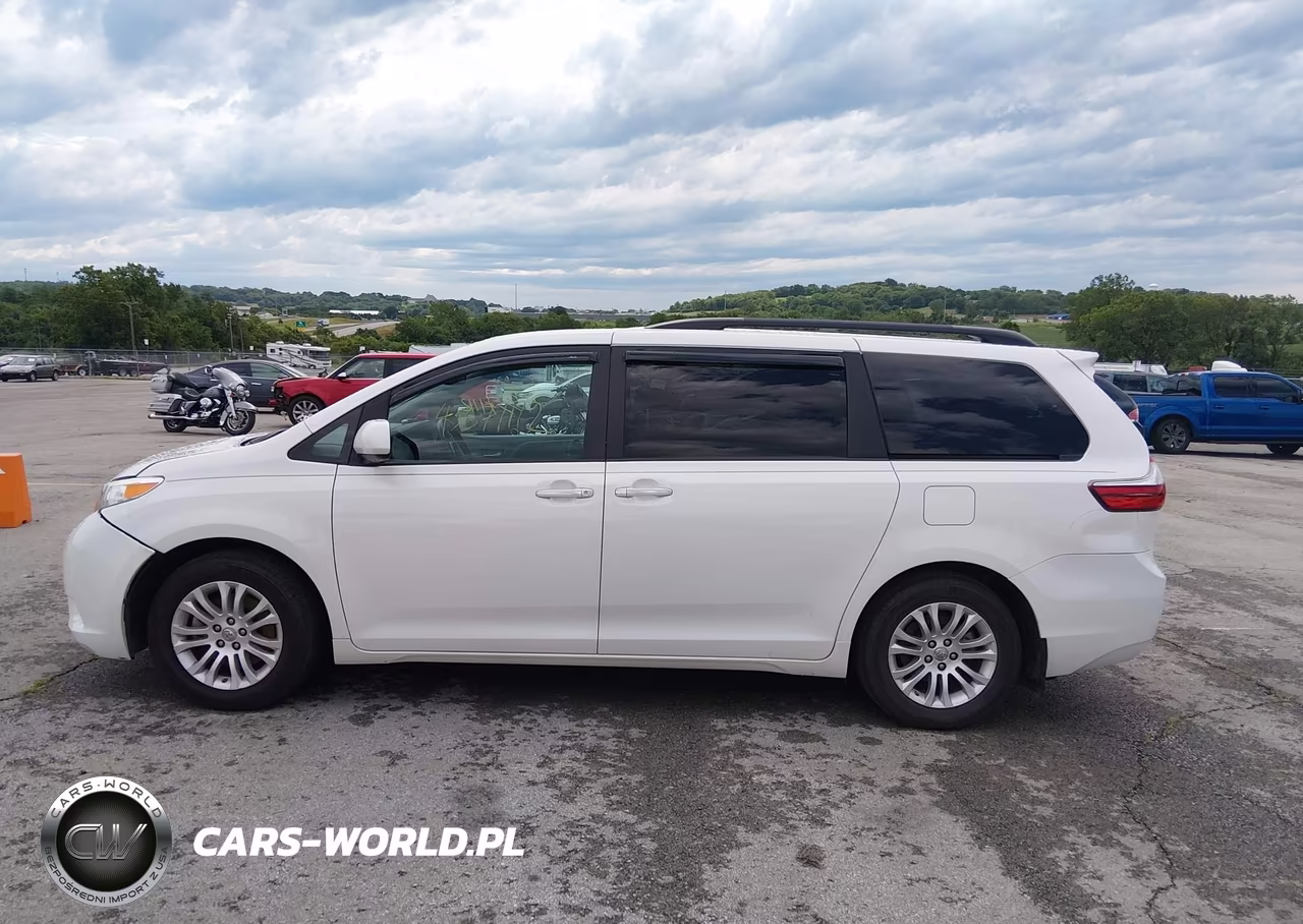 2017 Toyota Sienna Xle Premium 8 Passenger VIN:5TDYZ3DC6HS847872 - 14
