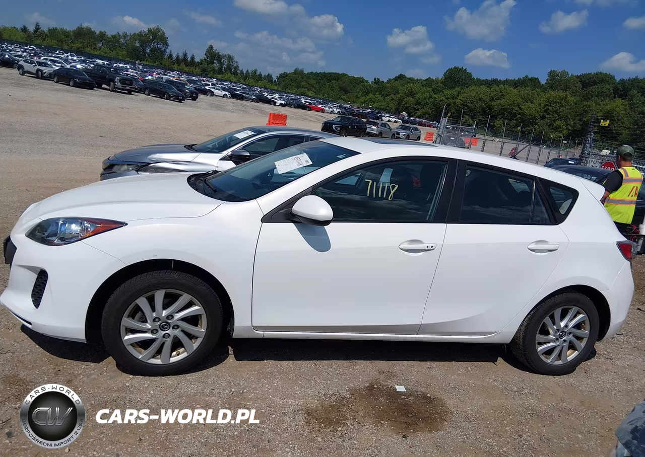 2013 Mazda Mazda3 I Touring VIN:JM1BL1L78D1818249 - 14