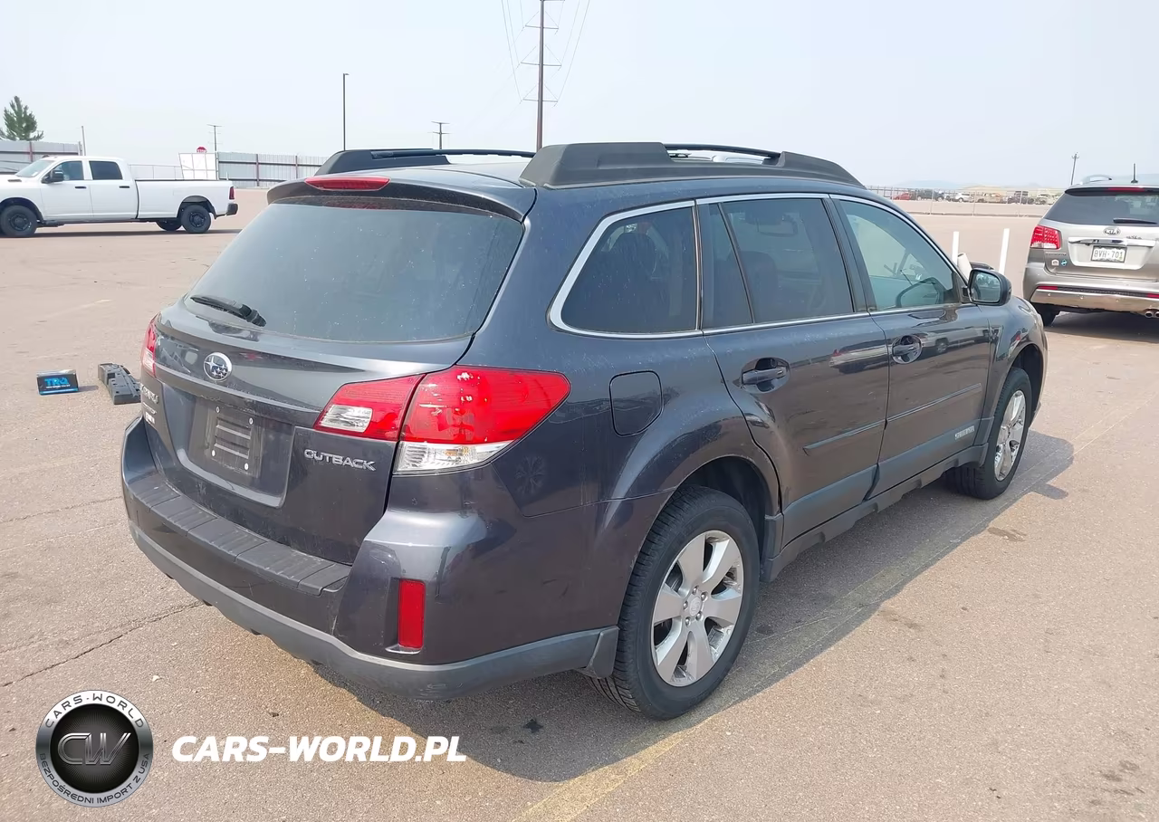 2011 Subaru Outback 2.5I Premium VIN:4S4BRCCC0B3431862 - 4