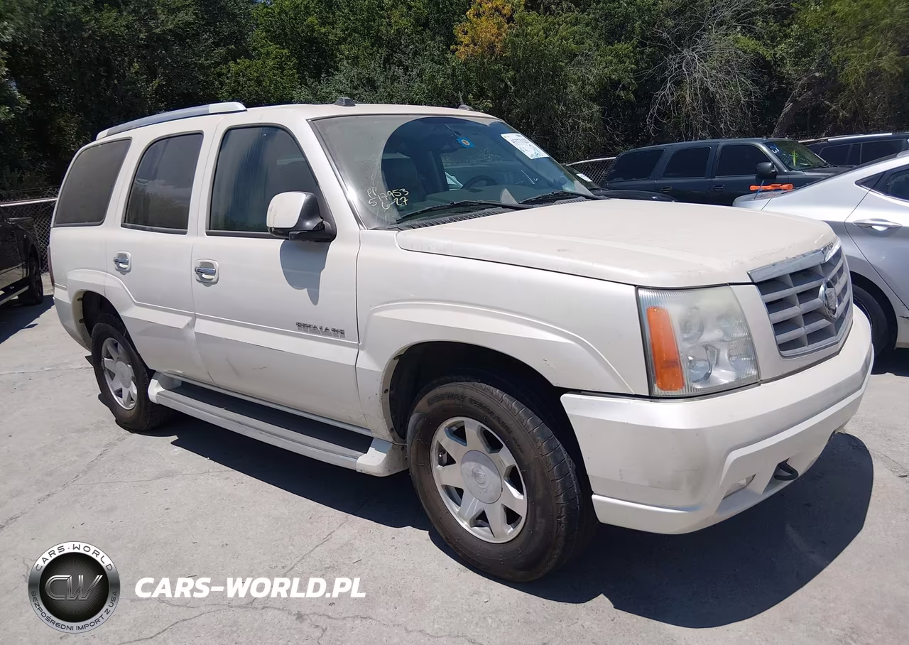 2004 Cadillac Escalade Standard