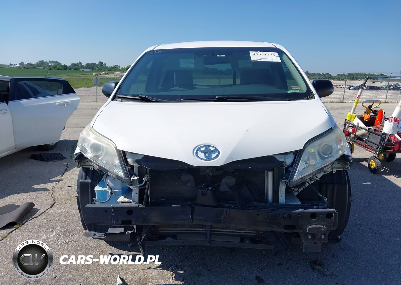2017 Toyota Sienna L 7 Passenger VIN:5TDZZ3DC9HS876027 - 13