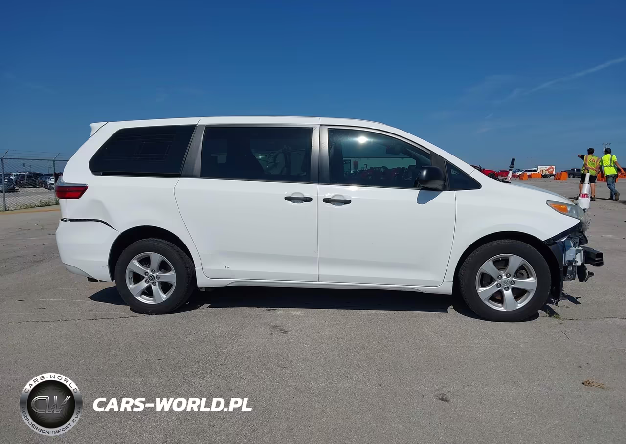 2017 Toyota Sienna L 7 Passenger VIN:5TDZZ3DC9HS876027 - 14