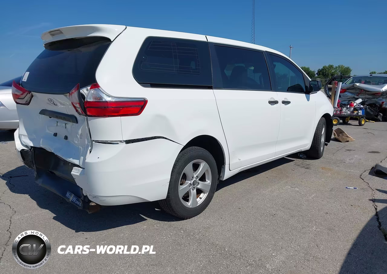 2017 Toyota Sienna L 7 Passenger VIN:5TDZZ3DC9HS876027 - 4