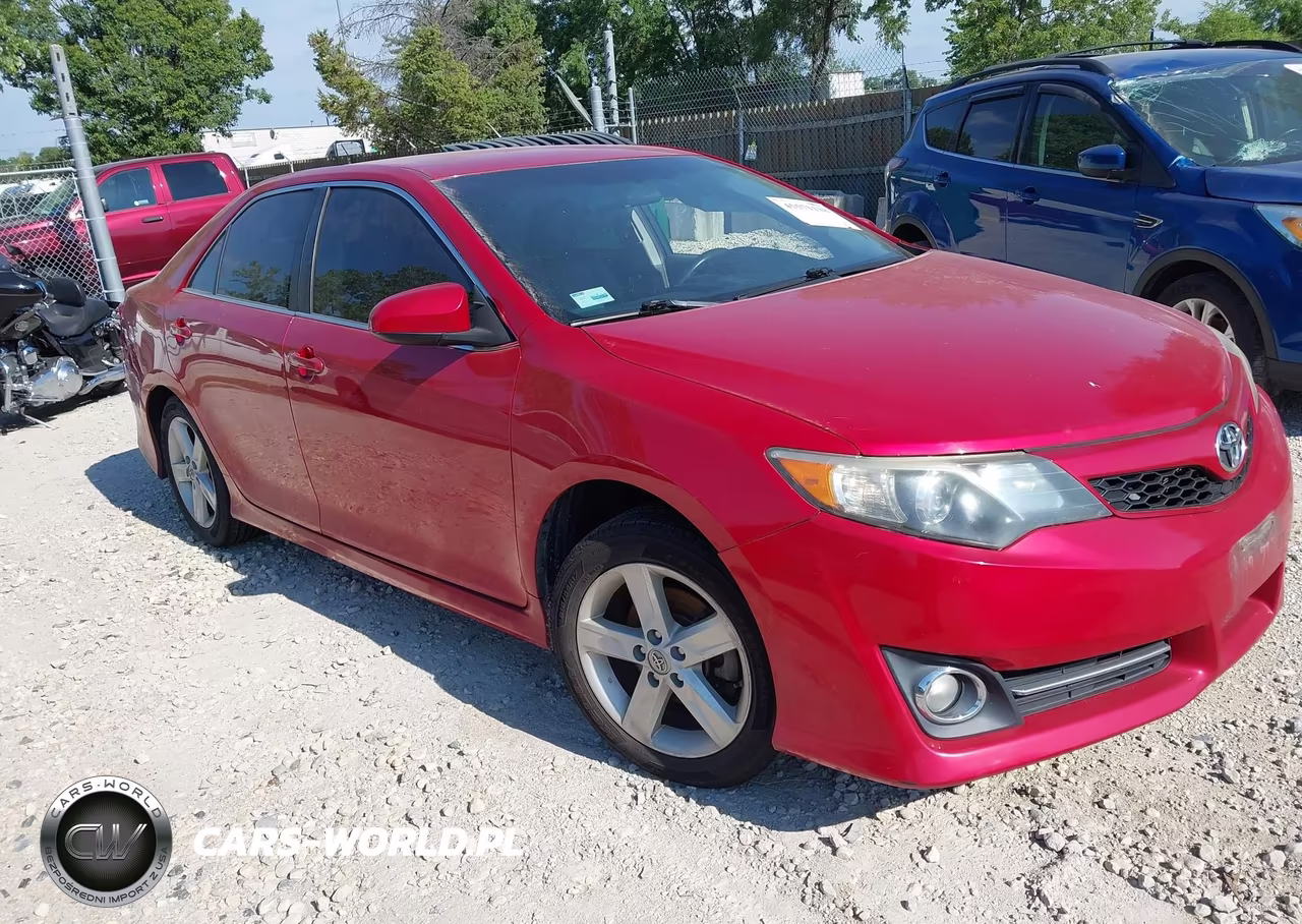 2014 Toyota Camry Se – zdjęcie 1 z 16